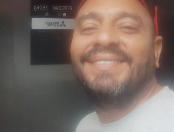 Anderson Rocha Núñez y su esposa, Geraldine García