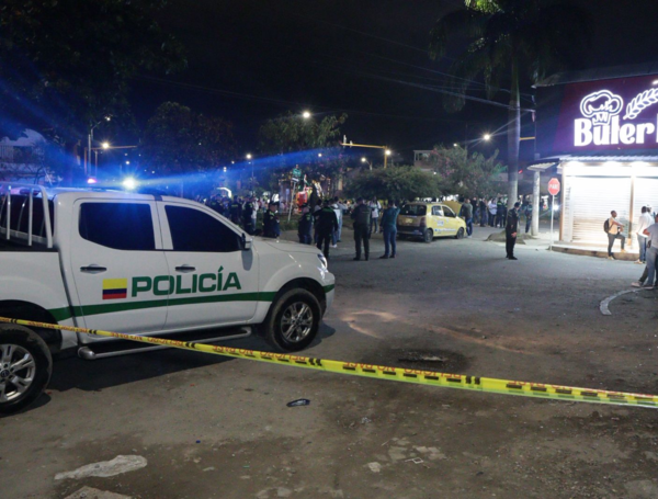 En imágenes | Así quedó la zona del atentado con granada contra una ...