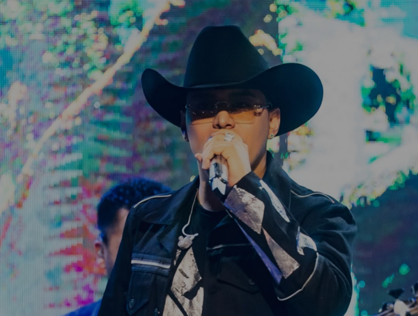 Él era Yeison Jiménez, el cantante de música popular que comenzó su carrera en una plaza de mercado