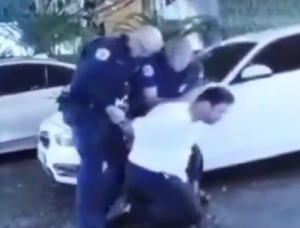 Doctor asesina a colegas en restaurante de Brasil