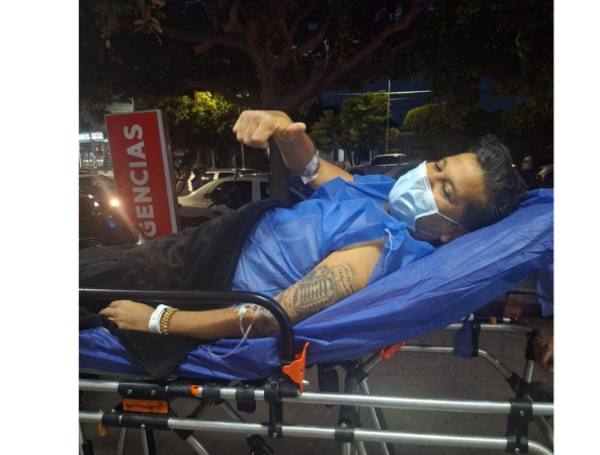 Dionisio Díaz se encuentra hospitalizado.