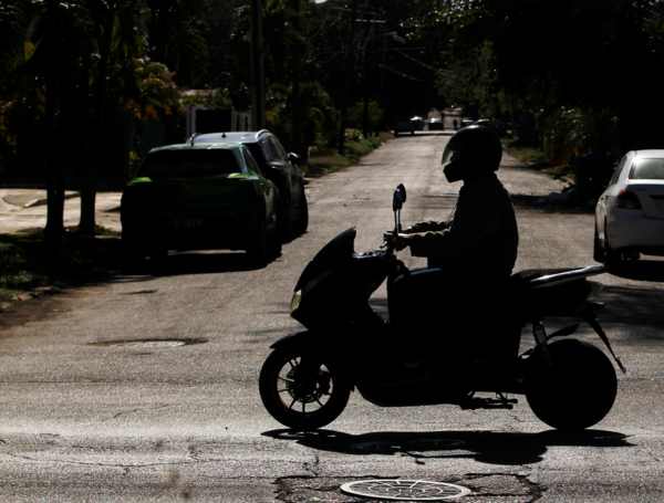 Cuba enfrenta constantes cortes de energía eléctrica y una crisis de combustible.
