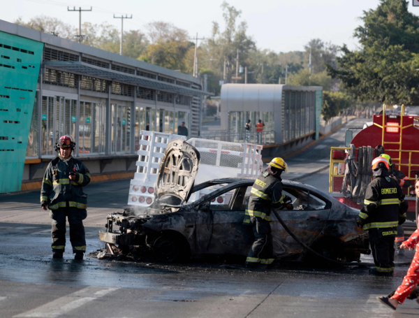 México: más de 1.000 turistas permanecen varados en el Zoológico de  Guadalajara, Jalisco, en medio de la ola de violencia por la muerte de 'El  Mencho'