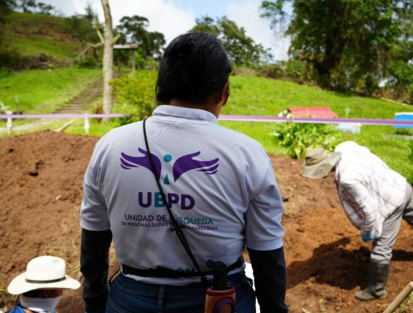 la Unidad de Búsqueda de Personas dadas por Desaparecidas (UBPD) recuperó 10 cuerpos que presuntamente corresponderían a integrantes del extinto Movimiento Armado Quintín Lame (MAQL),