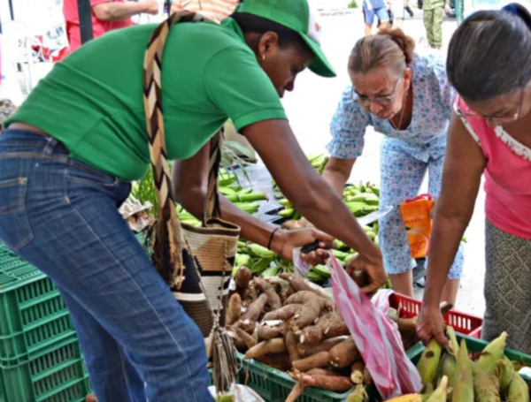 Abelardo De La Espriella anunció inversión de PepsiCo por 1.000 millones de dólares en Colombia para ampliar su producción y respaldar a agricultores