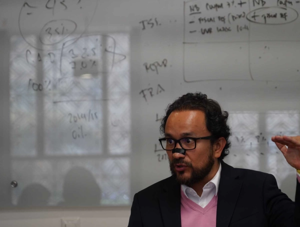Javier Cuéllar, director de crédito público