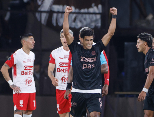 Santa Fe vivió una noche de terror en Argentina: perdió contra Platense ...