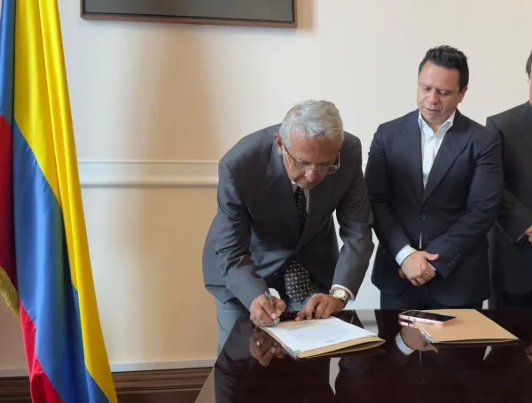 Cesar Lorduy y Arley Gómez se posesionaron como senadores.