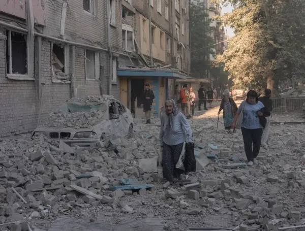 Bombardeo de Rusia contra Kiev, capital de Ucrania, este 2 de julio de 2026.