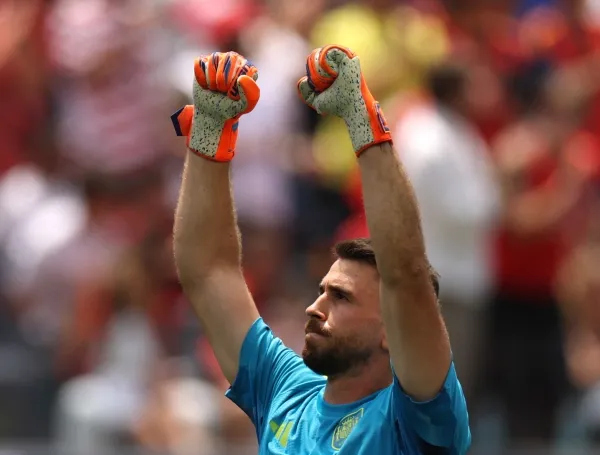 Unai Simón