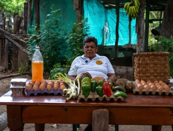 La iniciativa que impulsa proyectos de bioeconomía en comunidades apartadas: fue recientemente reconocida por su trabajo en la Alta Guajira