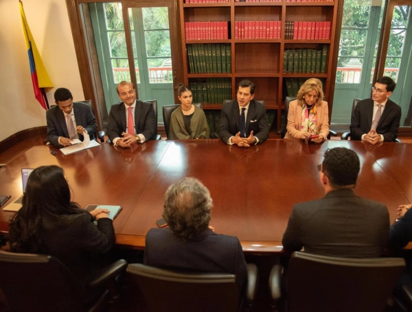 Armando Benedetti y Rodrigo Lara se reunieron con los dos viceministros del Interior.