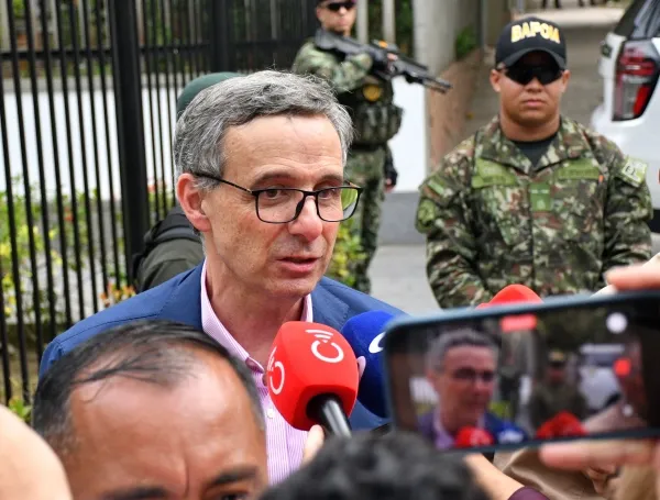 El Presidente electo de Colombia Abelardo De La Espriella lleva a cabo en la ciudad de Barranquilla un consejo de con los 11 ministros designados para su gobierno. La cita funcionará como una cumbre del Gobierno entrante y tendrá como propósito revisar los principales retos que enfrentará la nueva administración antes de asumir el poder.