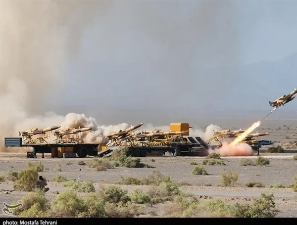Irán lanza ataques contra posiciones militares de Estados Unidos en Medio Oriente
