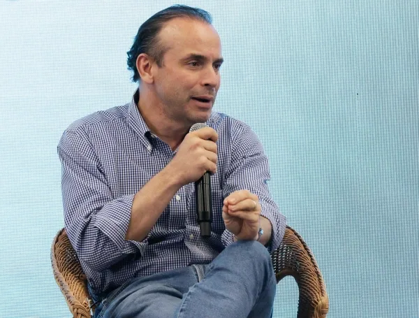El alcalde Alejandro Eder, en el foro de EL TIEMPO.