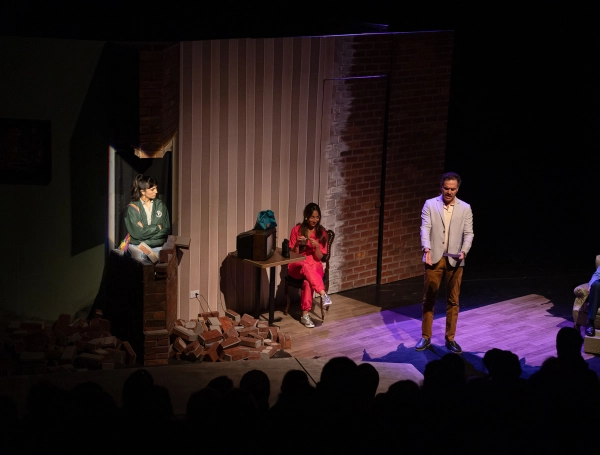 Obra de teatro 'Un muro', en temporada en el Teatro Libre del Centro, de Bogotá.