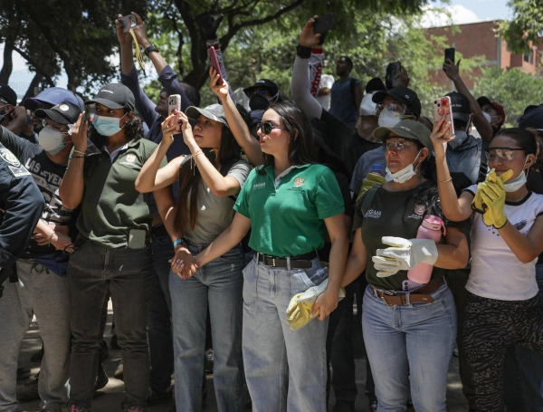 El rescate de Diana Troncoso en Torres del Limonar, el 11 de agosto.