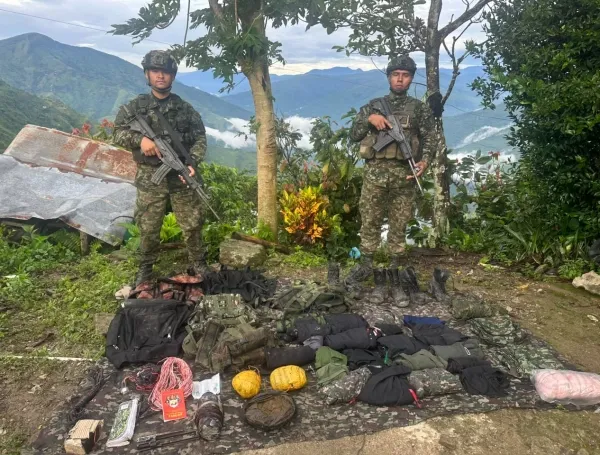 Explosivos en Briceño