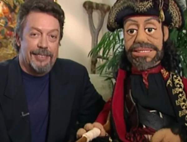 Murió Tim Curry, famoso actor de 'It' y 'Rocky Horror', a los 80 años