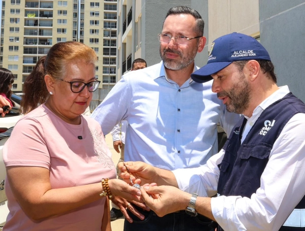 El terremoto causó dolor en miles de familias de Cali. Los primeros apartamentos a damnificados.