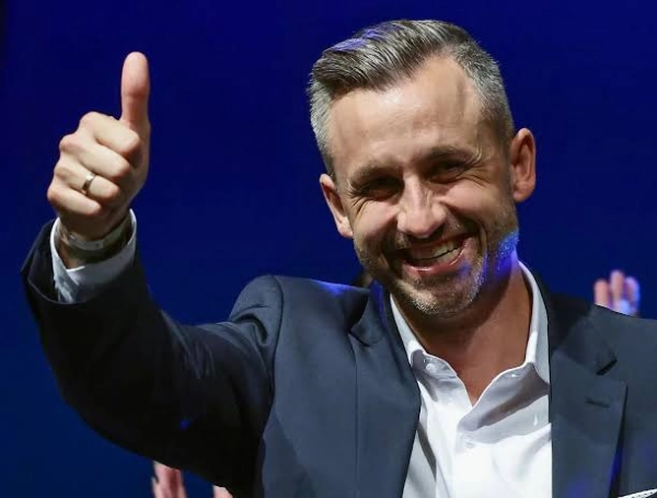 Los extremismos dan un doble golpe en Alemania y ratifican el rechazo al centro