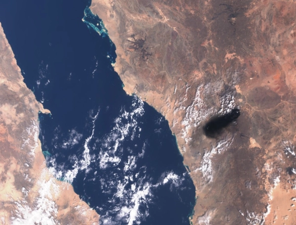 Rebeldes hutíes reivindican ataques contra Riad, en Arabia Saudita, y un complejo de la petrolera Aramco: Pakistán plantea activar pacto militar
