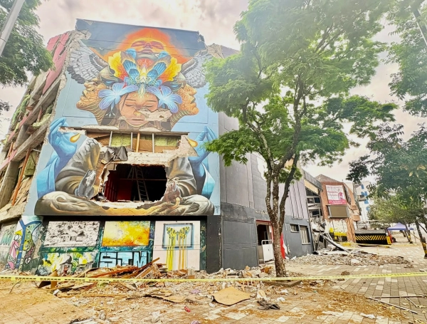 El teatro Santiago Londoño, ubicado en el centro de Pereira, quedó muy afectado por el terremoto.