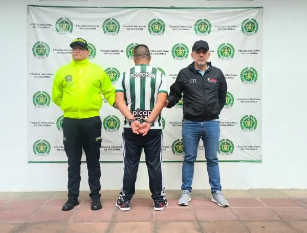 Captura de sujeto por violencia intrafamiliar.