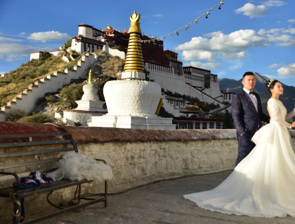 Lhasa, el corazón del Tíbet donde el Potala y sus monasterios revelan los misterios del budismo