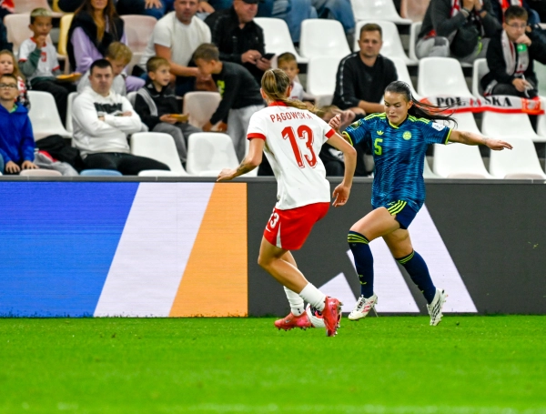 Colombia clasificó a cuartos de final del Mundial Sub-20 femenino tras derrotar a Polonia