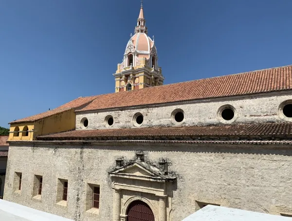 Catedral de Santa Catalina de Alejandría en el Centro Histórico de Cartagena de Indias.