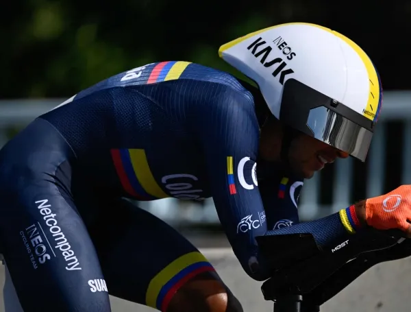 Remco Evenepoel 'rompió el cronómetro': impresionante tras ganar el cuarto título mundial; Walter Vargas, el mejor colombiano