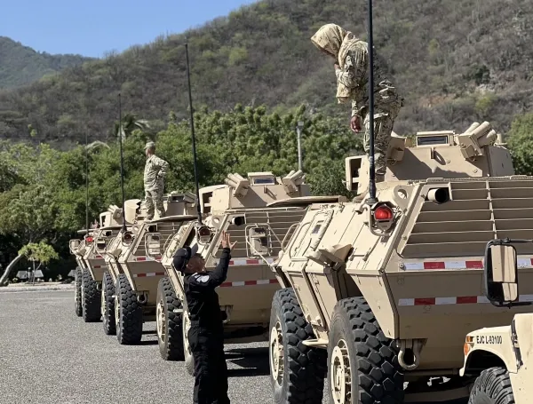 Llegada de militares a Santa Marta.