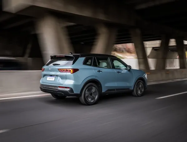 ‘Ha sido un éxito’: la camioneta híbrida de Ford que se vende tanto en Colombia que la marca tuvo que traer una nueva versión