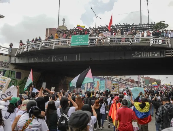 Marcha de las centrales obreras este 14 de octubre.