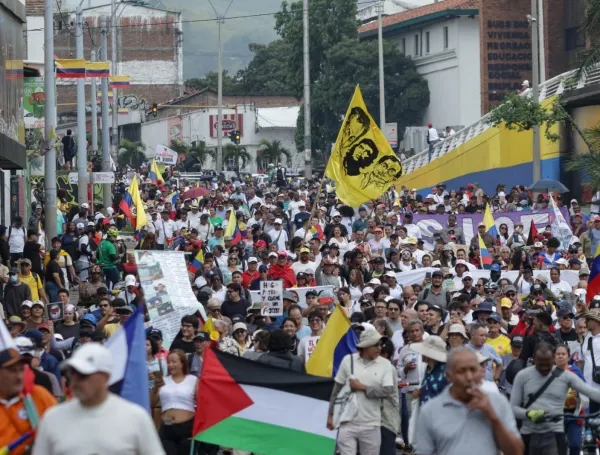 Marcha de las centrales obreras este 14 de octubre.
