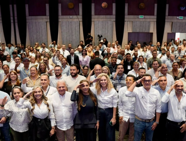 Alcaldes, gobernadores y ministros asistieron al encuentro en Ibagué