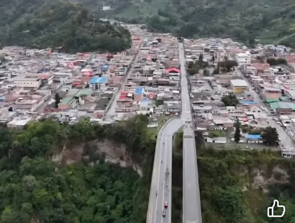 La doble calzada Cajamarca-Ibagué figura entre las peticiones