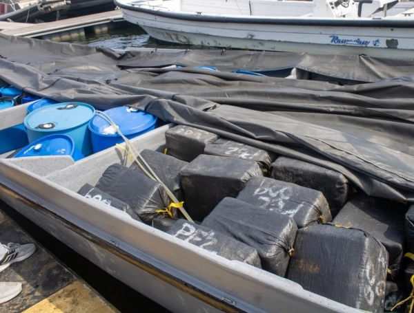 Caen 3.5 toneladas de cocaína en el mar Caribe que eran transportadas en una lancha rápida