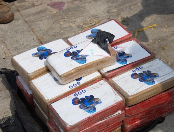 Caen 3.5 toneladas de cocaína en el mar Caribe que eran transportadas en una lancha rápida