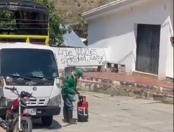 Habitante El Carmen, Norte de Santander - cilindro eln