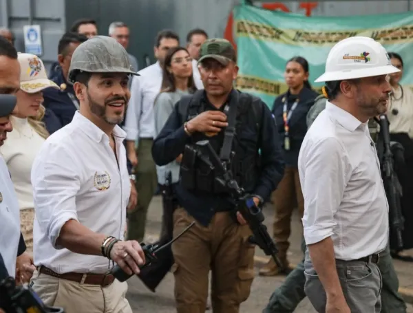 El presidente Abelardo De La Espriella, en Cali.