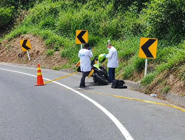 Imagen que deja la investigación de lo sucedido en la vía La Fortuna-Bucaramanga.