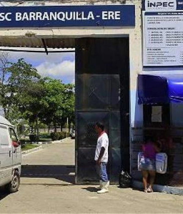 Fachada de la penitenciaría El Bosque.