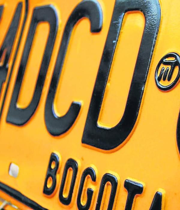 Placas Letras Rojas ¿Qué significan las letras en las placas de los carros en Colombia?