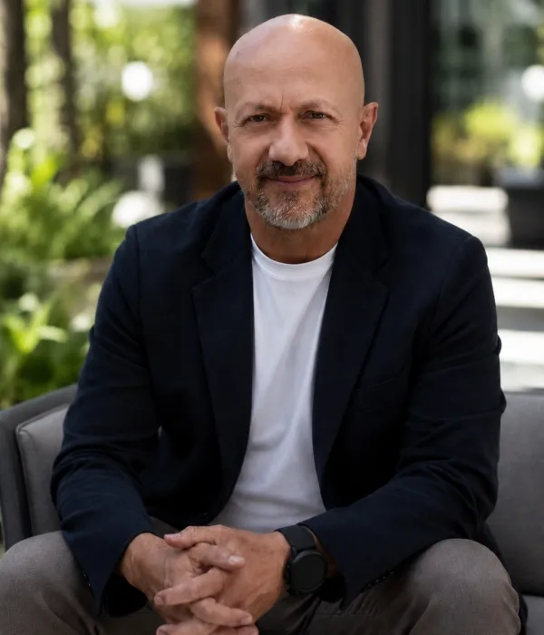 Ricardo Abuassi Espitia, autor de la novela 'Las 4 víboras'.