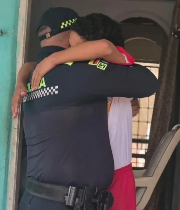 Policía