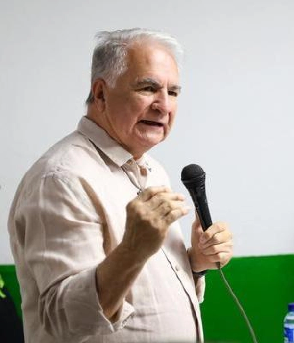 Rodrigo Villalba Mosquera, gobernador del Huila.