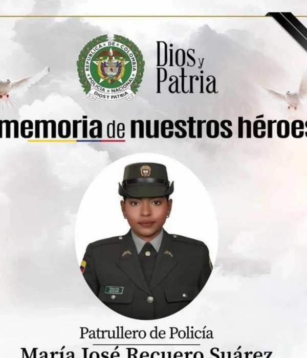 El presidente Abelardo De La Espriella con la mamá de la patrullera María José Recuero, quien murió tras enfrentarse a unos ladrones.