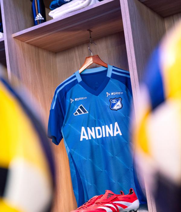 Oficial: esta es la nueva camiseta titular de Millonarios para la ...